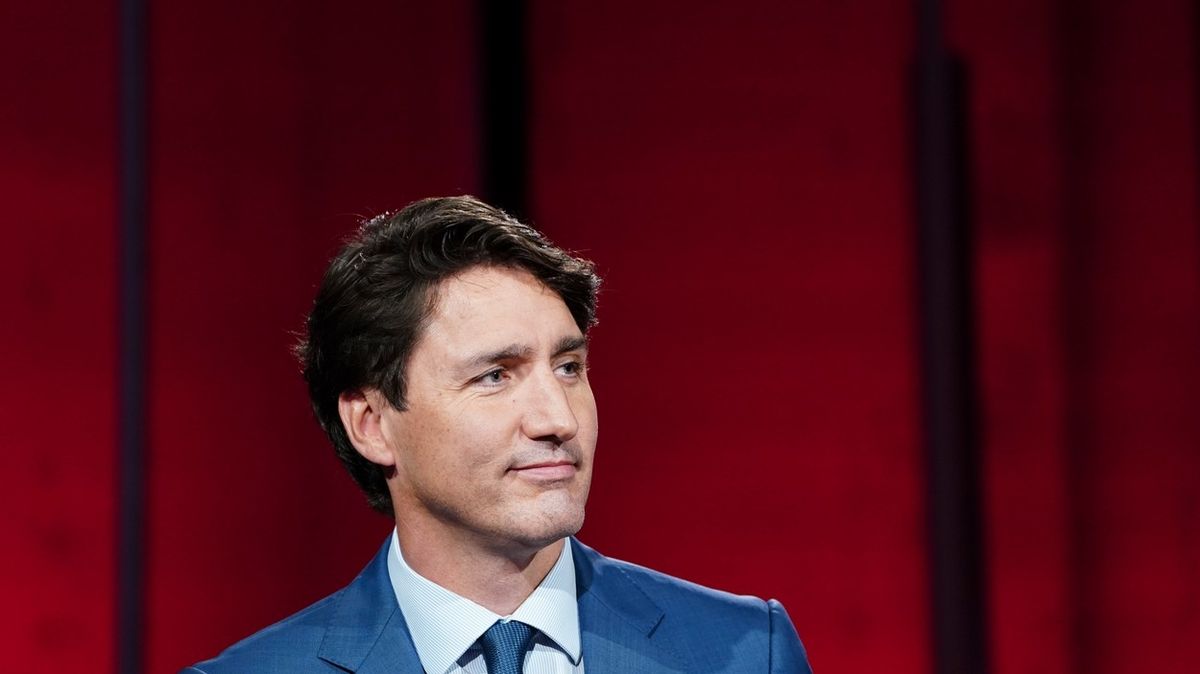 Trudeauovi se blufování s předčasnými volbami může vymstít. Většinu znovu nezíská, naznačují průzkumy